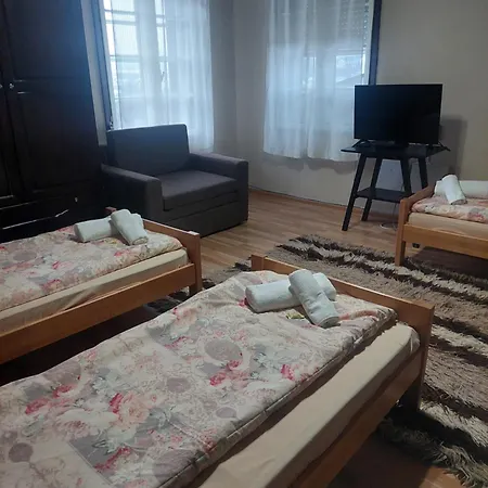 Pensiune старата къща *