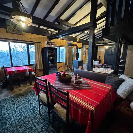 Pensiune старата къща *